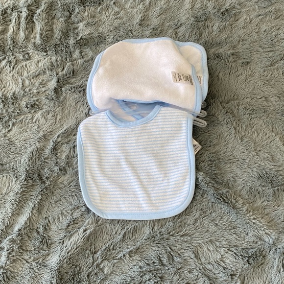 Wonder Nation 3 Pack of Bibs - Picture 3 of 4